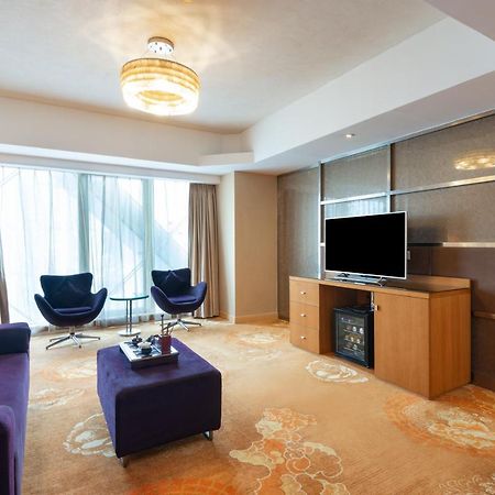 Holiday Inn Binhai Tianjin Exterior foto