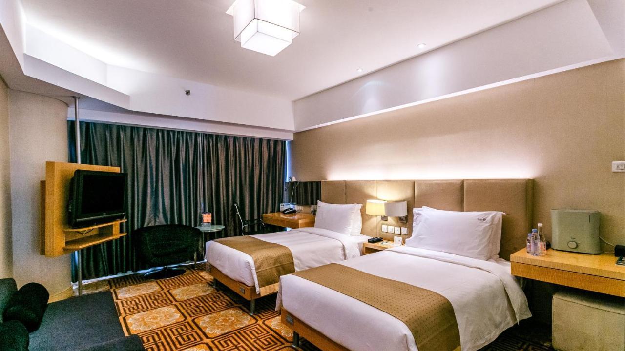 Holiday Inn Binhai Tianjin Exterior foto