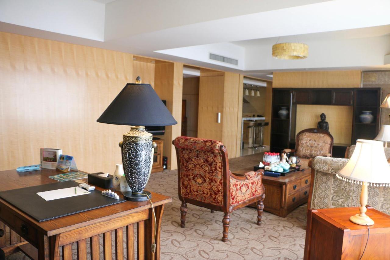 Holiday Inn Binhai Tianjin Exterior foto
